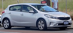 2017 Kia Cerato (YD) S hatchback (2018-02-20) 01.jpg